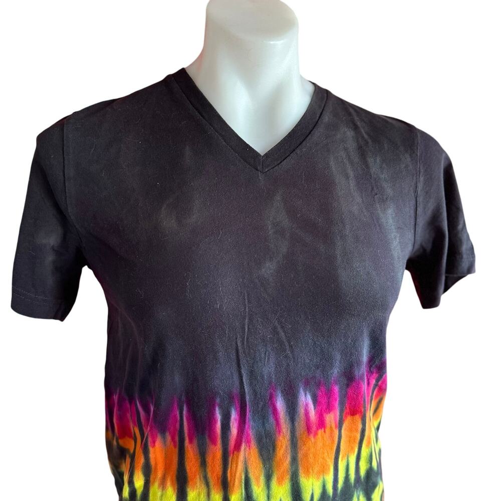 Mens Shirt Size Medium Black Tie Dye V-Neck Retro Hippy Classic Festival